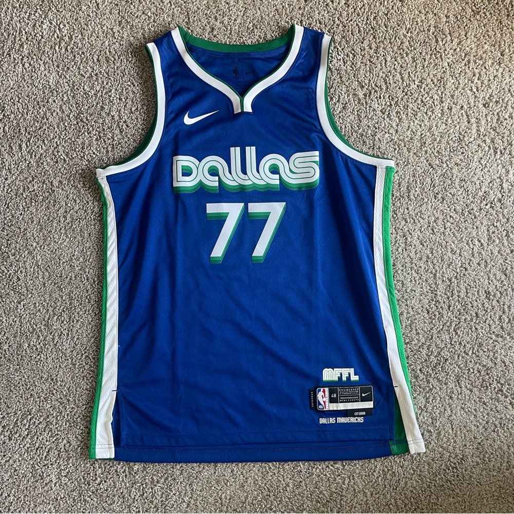 Nike NBA Dallas Luka Doncic 77 MFFL Basketball Jersey
